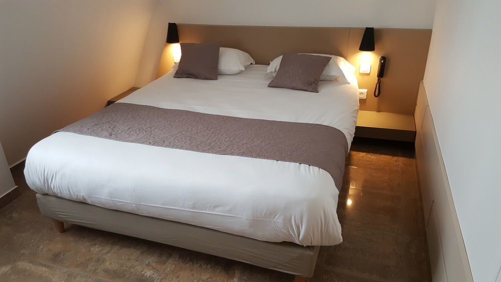 Hotel Le Saint Germain Aulnay-sous-Bois Bagian luar foto